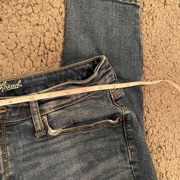 Universal Thread Cropped Curvy Skinny Jean Size 10 - Picture 8 of 11